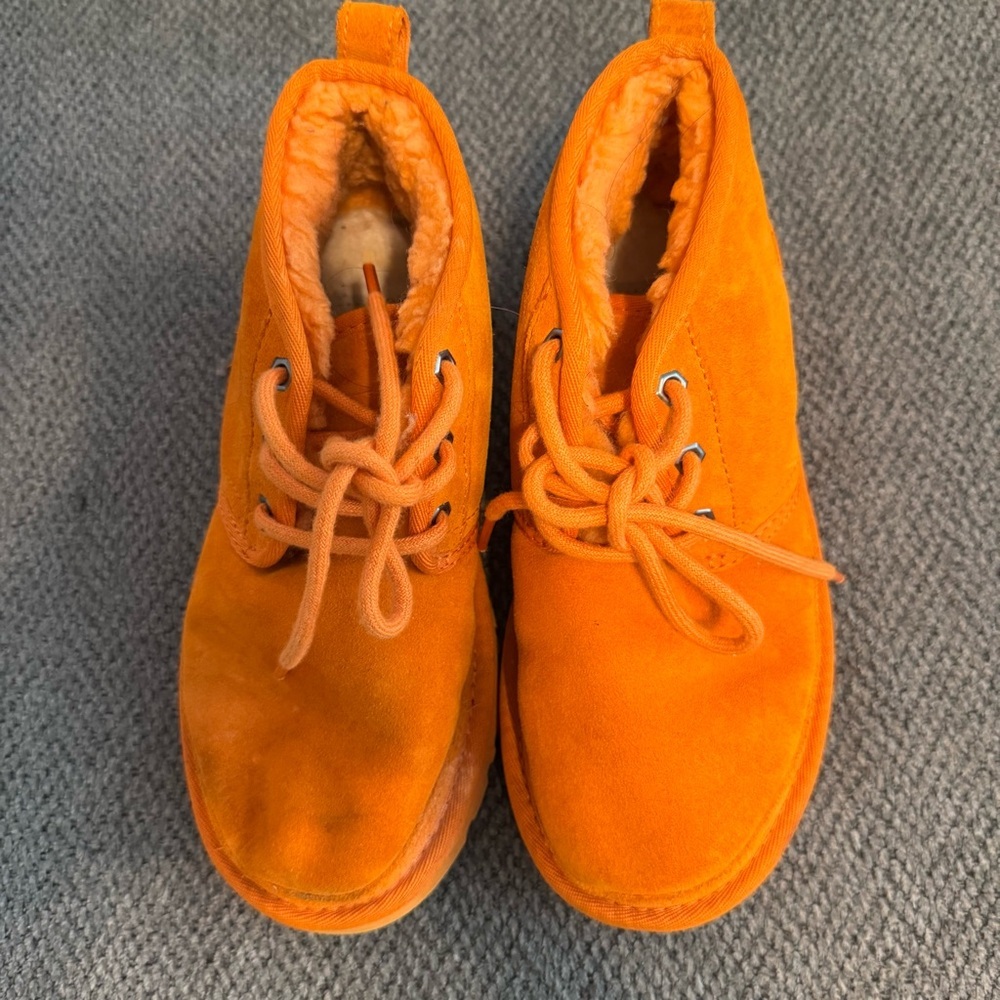 UGG‎ Neumel Boots In Orange Suede - Picture 3 of 9